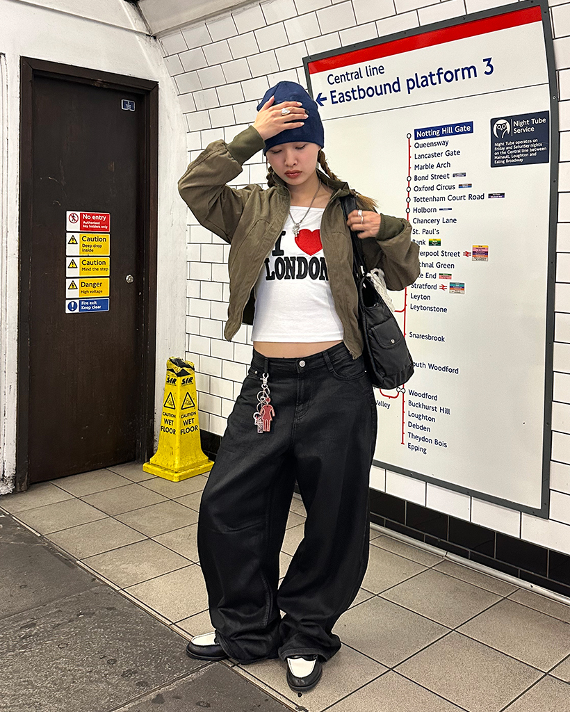 コーティングブラックバギーデニムパンツ | ファッション通販サイト NUGU