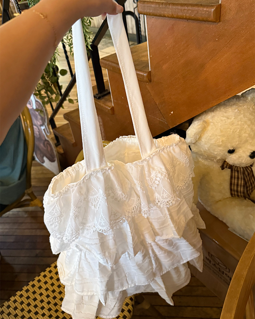 パンチングレースフリルティアードトートバッグ | ファッション通販