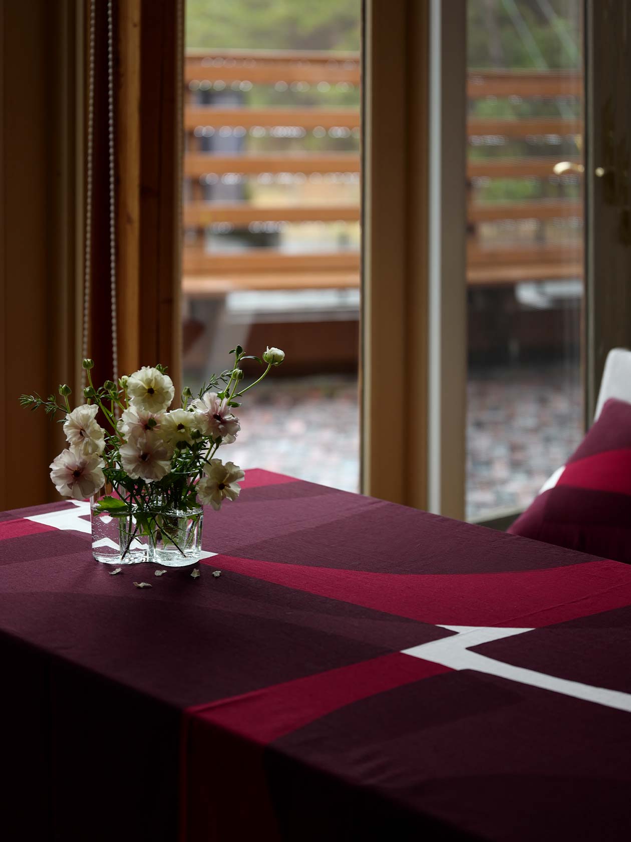 SCOPE Slowpe Slice ワイン　210cm テーブルクロス 販売終了】Slowpe<br>Slice ワイン