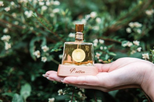 送料無料】台湾 P. Seven 金萱桂花 オードパルファン 25ml P.Seven