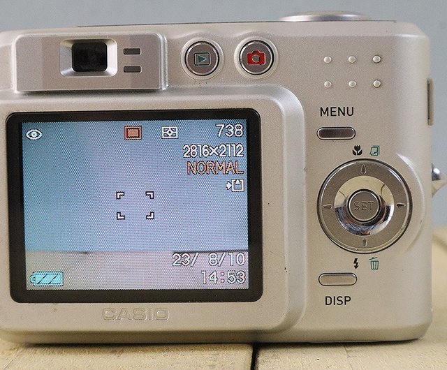 完動品】CASIO QV-R61 コンパクトデジタルカメラ S/N 1001498 P006 mi