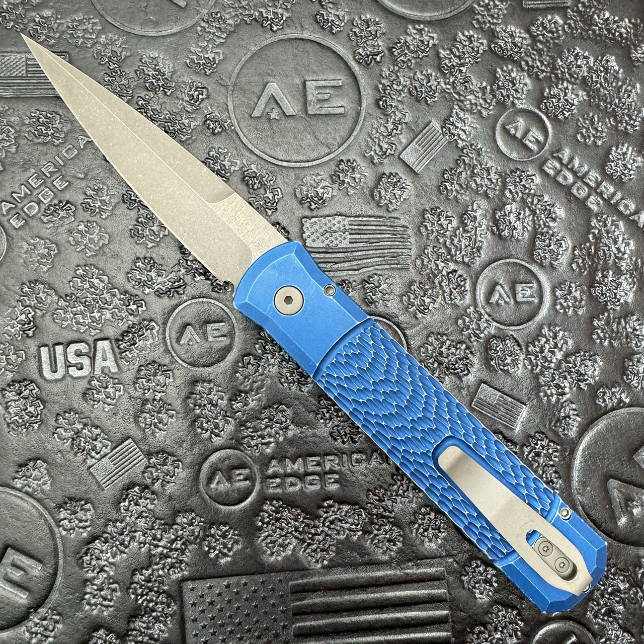 Pro-Tech Godfather Auto LEFT-HANDED Jigged Battleworn Blue Handle
