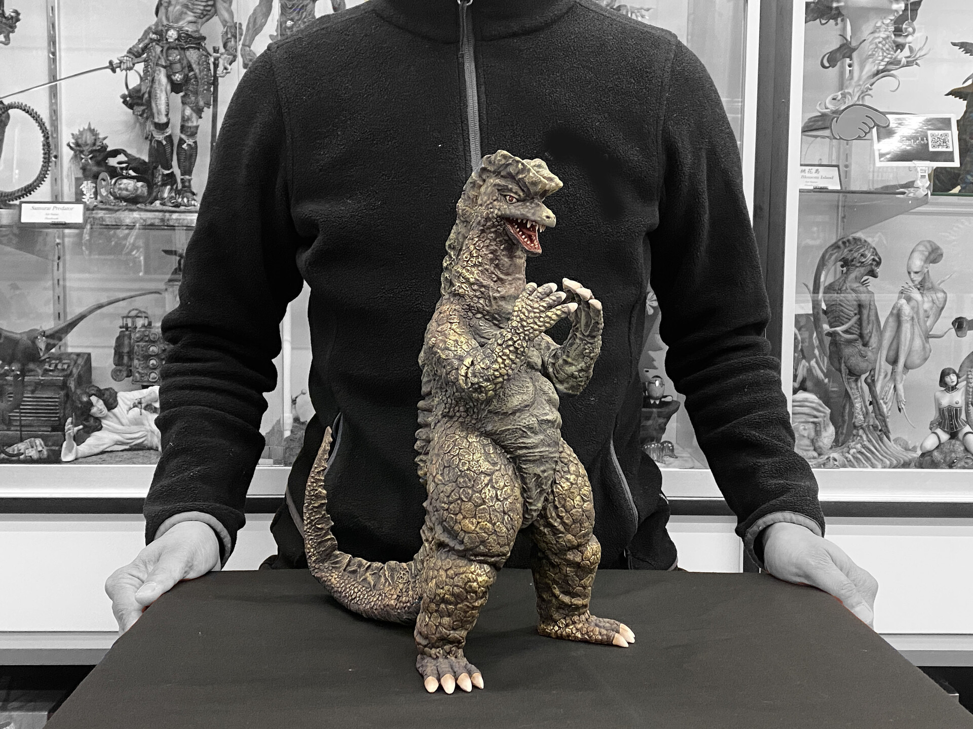 Robin Kwok - Ghostron Bomb Monster 爆弾怪獣ゴーストロン 完成品