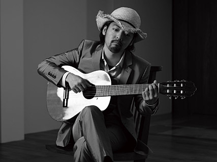 0701_01.jpg?bc=White&as=1&h=