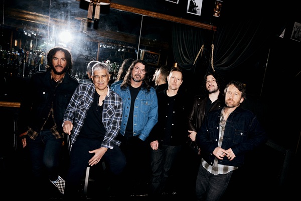 Foo Fighters（フー・ファイターズ）『Your Favorite Toy』新ドラマー