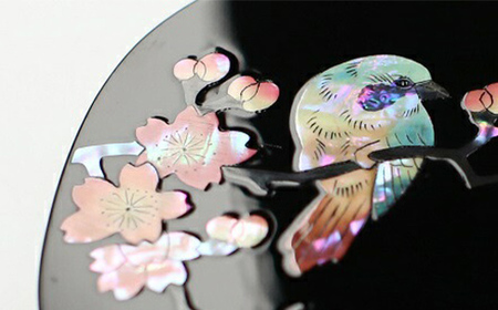 螺鈿細工 手鏡 桜に樫鳥(朱) 工芸品 民芸品 伝統技術 FAD-0202 | 富山