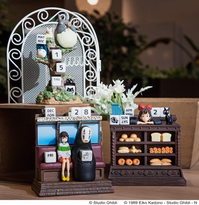 トトロ」「魔女の宅急便」「千と千尋」の万年カレンダーが登場