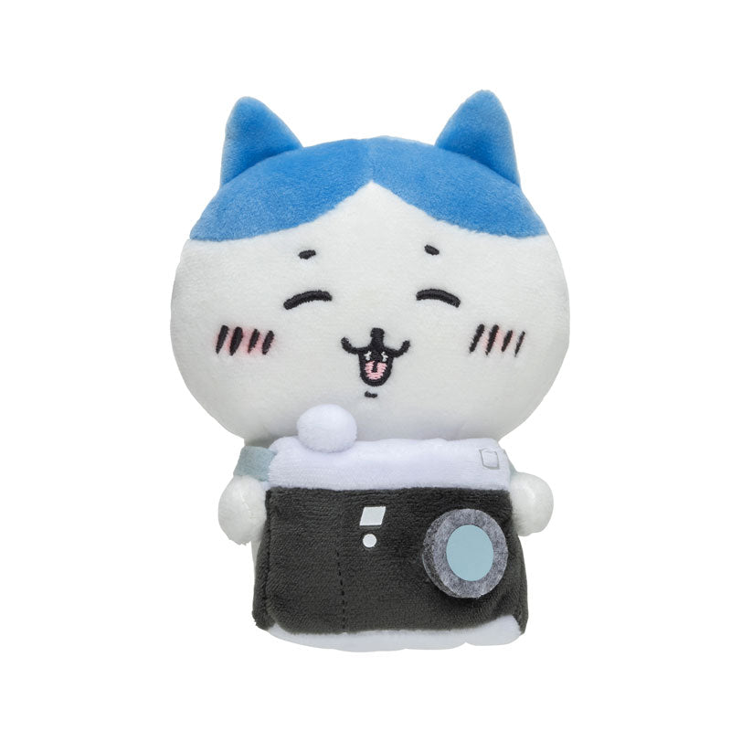 ちいかわ デスクトップから見守るひっかけぬいぐるみ（ハチワレ