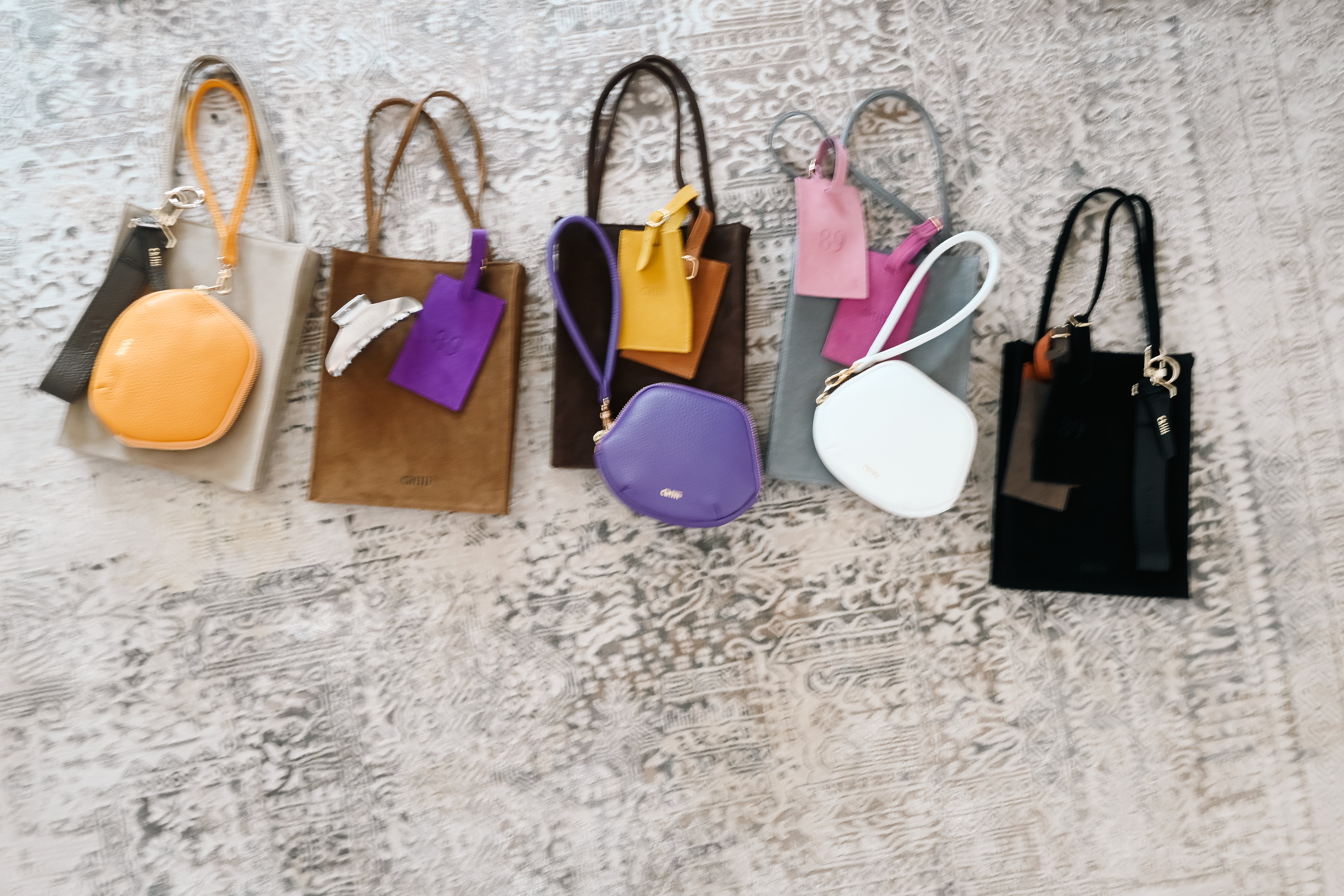 ch!iiibag チーバックShrink LeatherWaist Bag Shrink Leather Waist