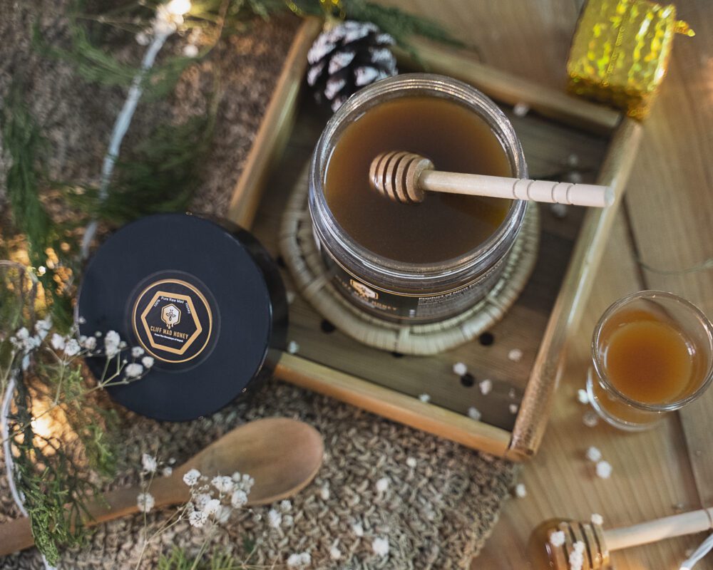 幻の蜂蜜「マッドハニー」の賞味期限と保存方法──安全に味わうための