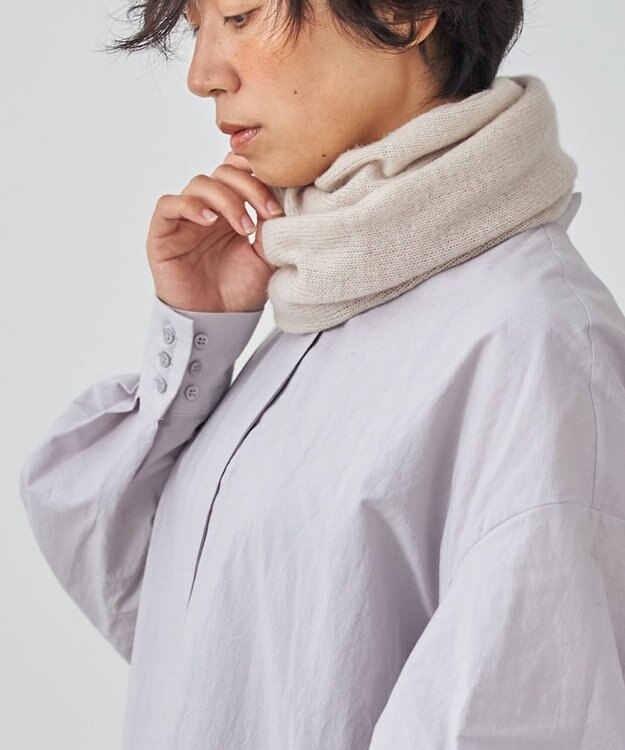 心がほどける。ホワイトカシミヤのストール/スヌード | ONWARD CROSSET