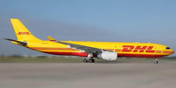 04409 Phoenix DHL / ディーエイチエル A330-300 D-ACVG 1:400 お