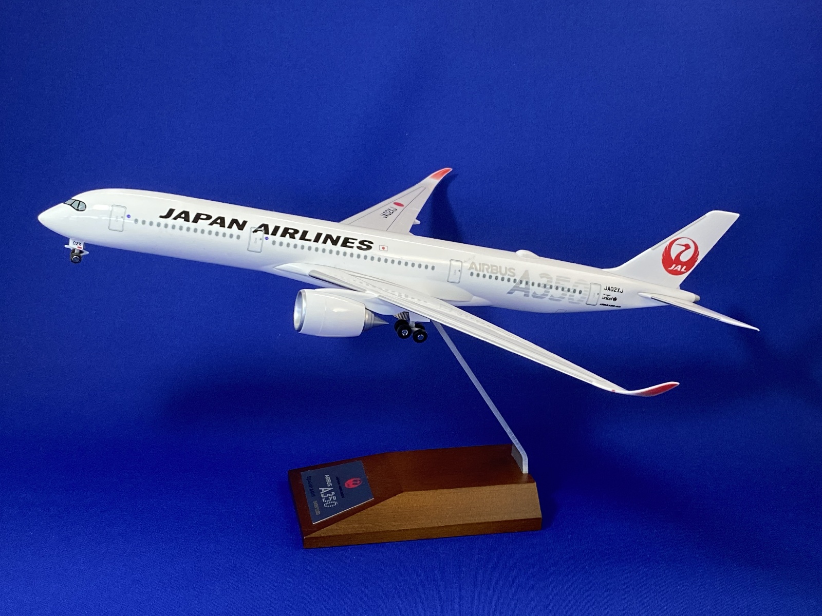 BJQ2031 JALUX企画品 JAL A350-900 JA02XJ 1:200 完売しました
