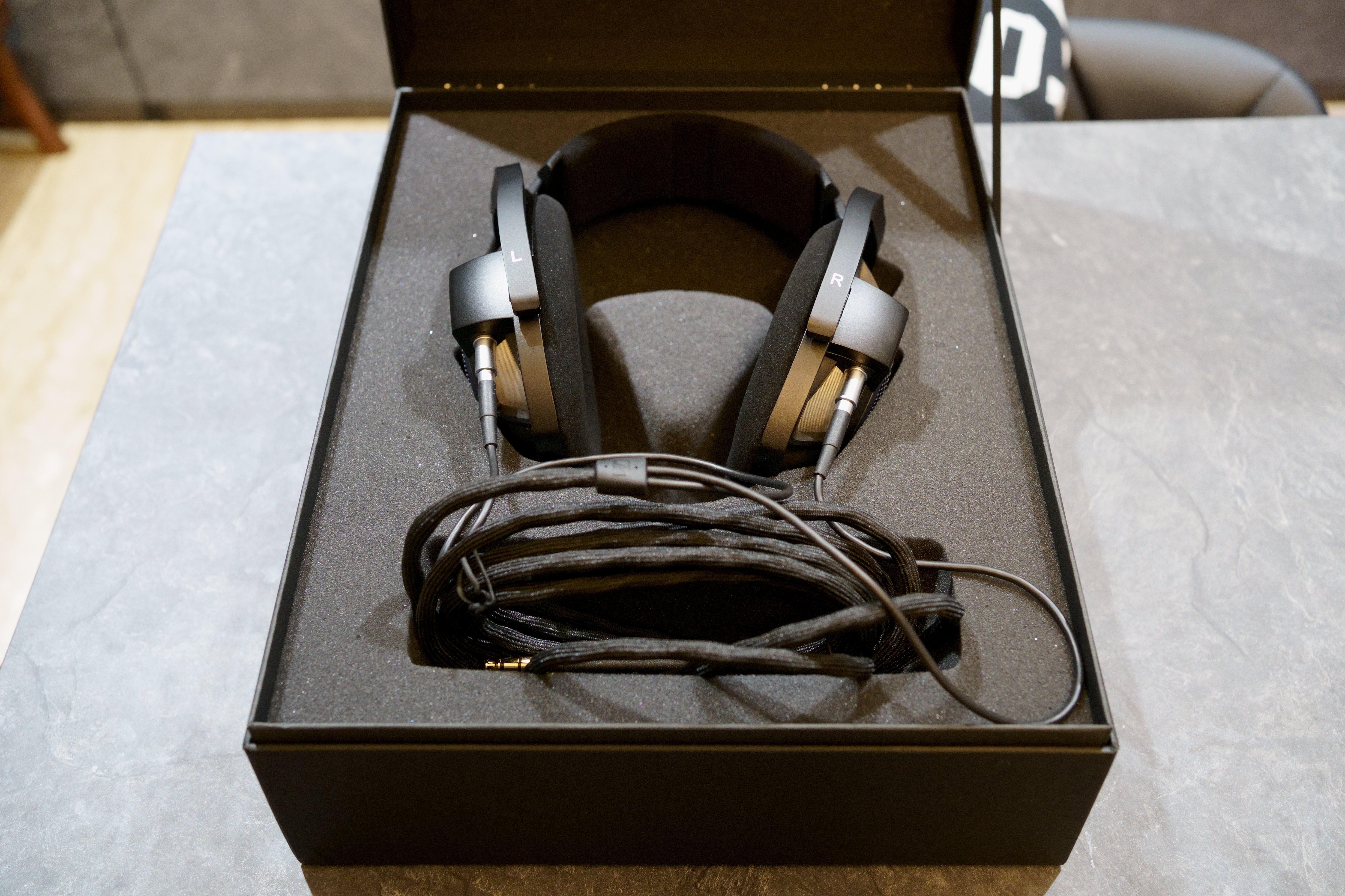 Drop + Sennheiser HD8XX: Unboxing – In-Ear Fidelity