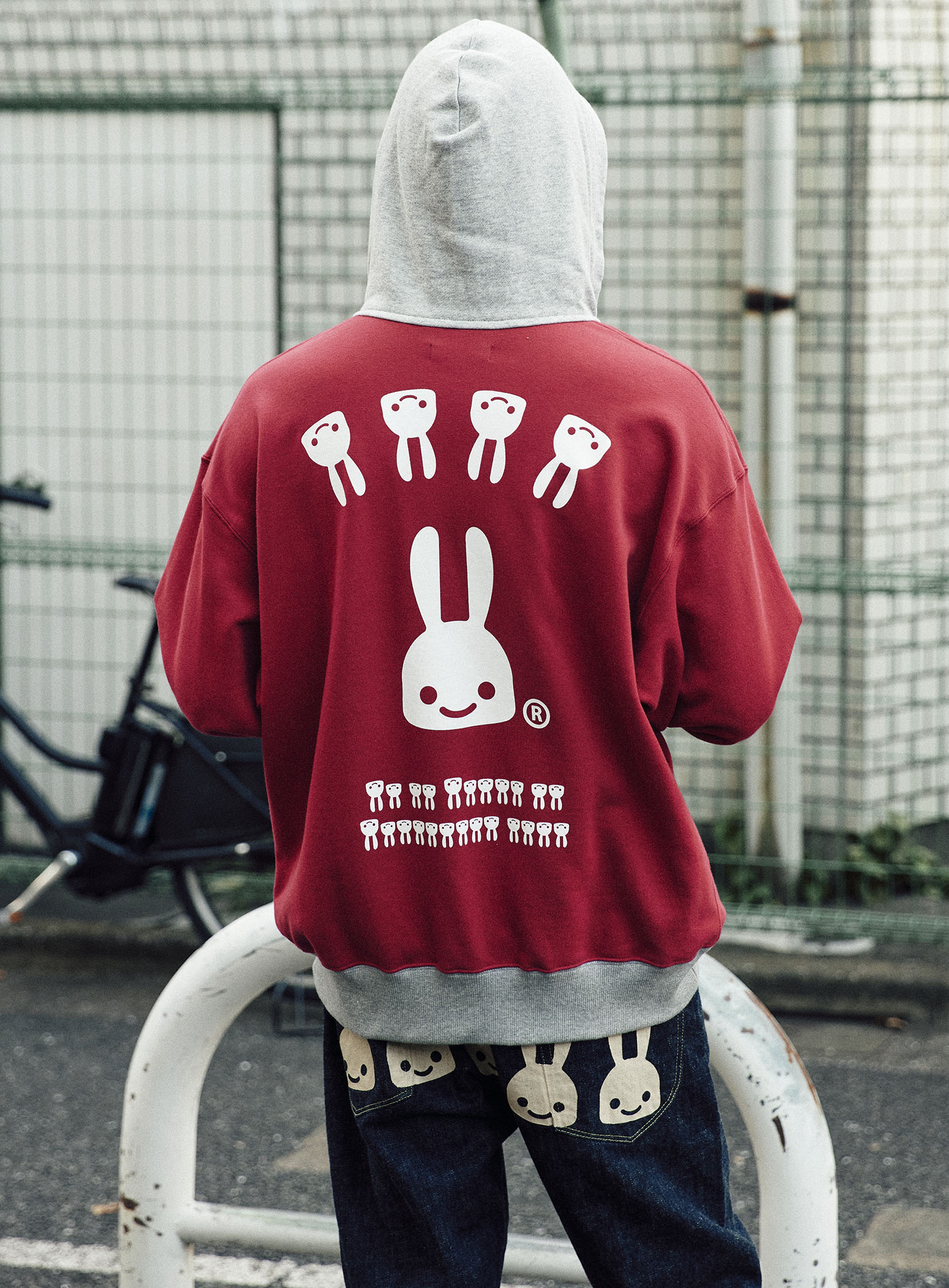 後付けパーカー｜ウサギがいる｜CUNE ONLINE STORE