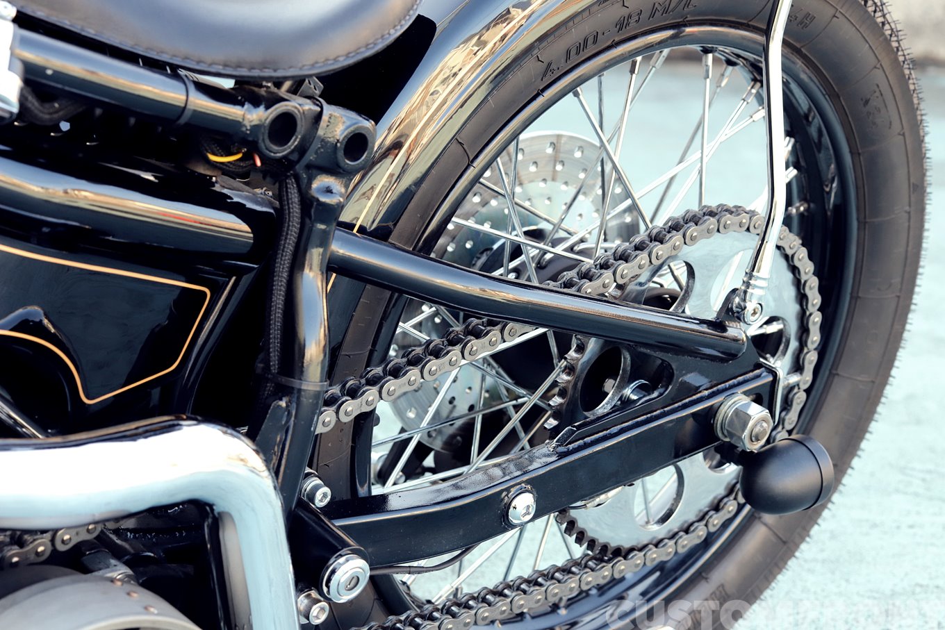 4速フレームショベルヘッドのショーカスタムバイク FXS 1981年