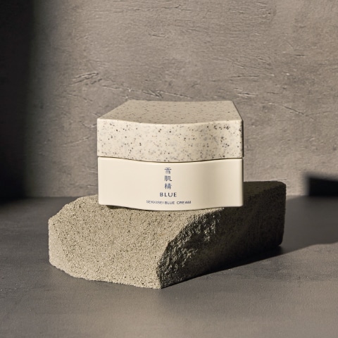 雪のような透明感を叶えるスキンケア|雪肌精公式オンラインショップ