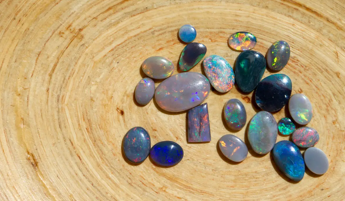 ブラックオパール！魅惑的なその宝石が選ばれる3つの理由とは