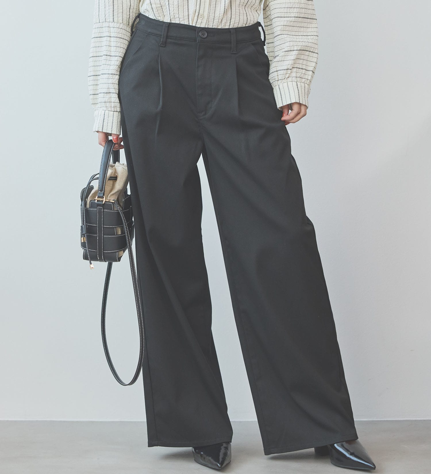 試着対象】【WEB・直営店舗限定】EDWIN LADIES ハタラクロ タック