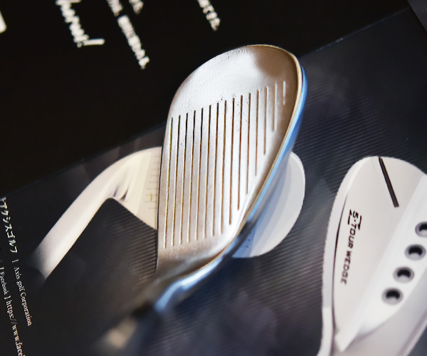 カシオワールド優勝ウェッジ 「AXIS GOLF Z5 TOUR WEDGE」｜大信