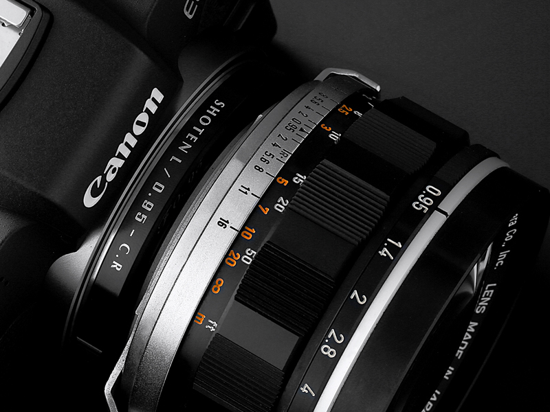 キヤノン7用の「CANON 50mm F0.95」をEOS Rシリーズに装着できる