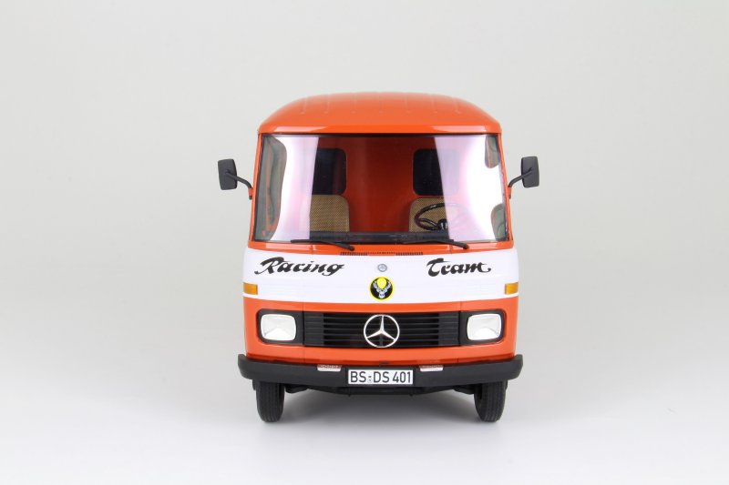 Premium ClassiXXs 2018 Assortment • DiecastSociety.com