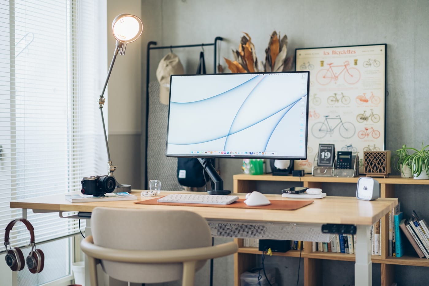 パームワーク昇降デスク レビュー！天板裏にカスタマイズユニットを