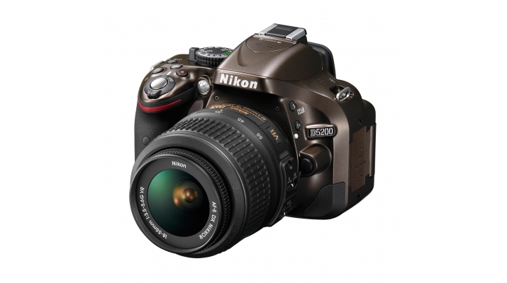 デジタル一眼レフカメラ「D5200」を12月15日（土）から発売開始 | 株式