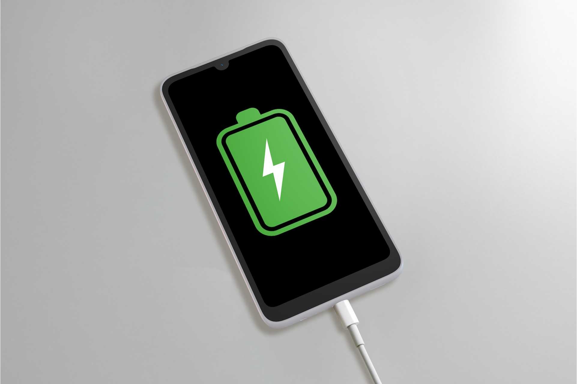 みんなにぴったり。安心して快適にながく使える「arrows We2 」を