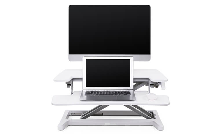 DMM.make 卓上昇降デスク - ワークスタイル改革で飛躍したパフォーマンスを