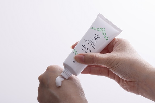 工芸品・雑貨 玉造温泉水配合コスメ 姫ラボハンドクリーム 50g: 山陰