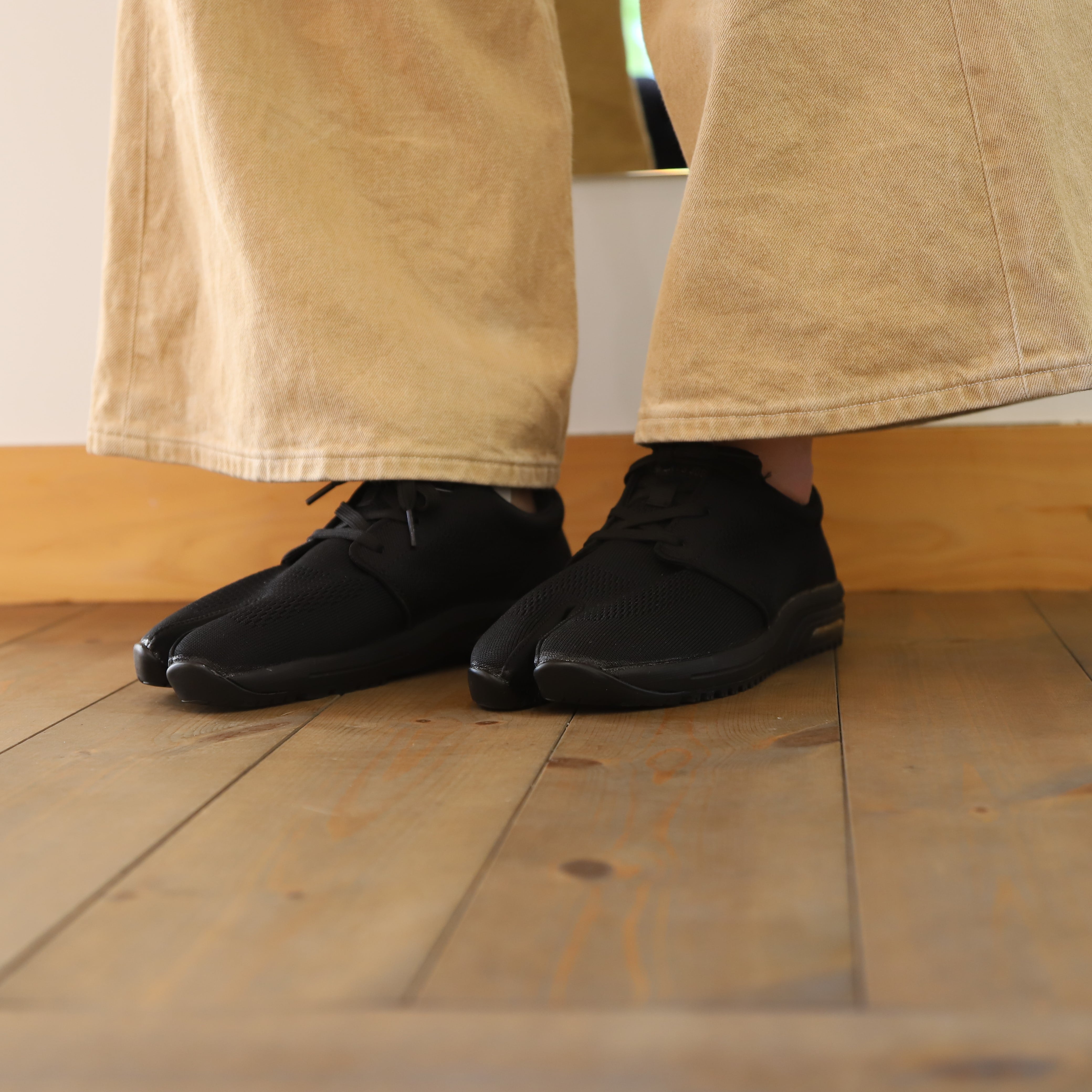 MARUGO 足袋靴 スポーツジョグAIR 黒 1足: せとうちエリア│DISCOVER