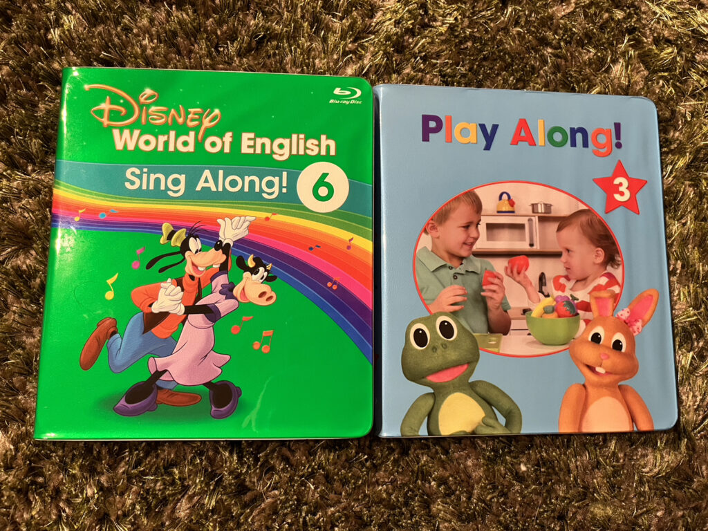 DWE 5th week : Sing Along ! Disc 6, Play Along ! Disc 3 を開封