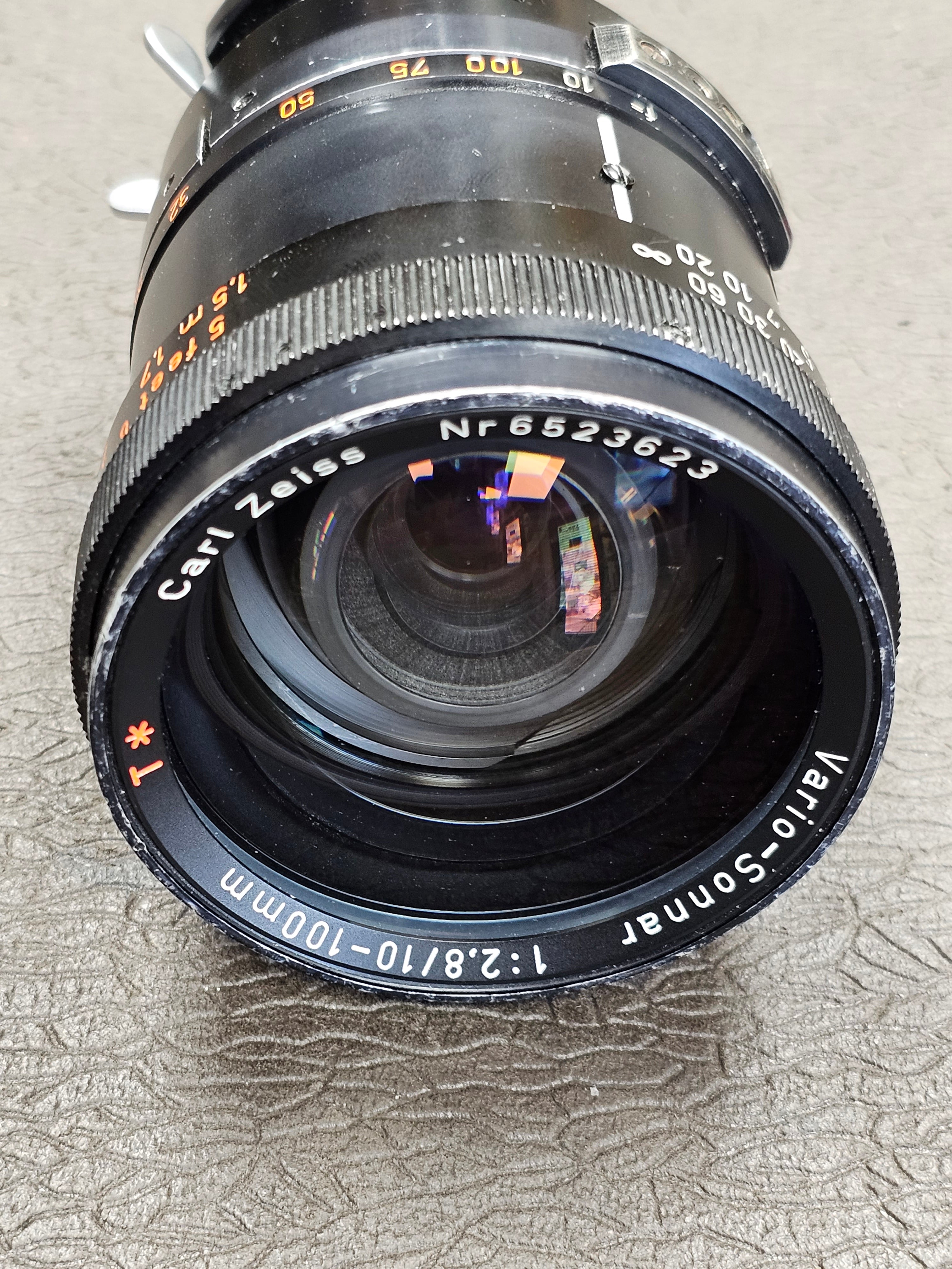 Zeiss Vario-Sonnar 10-100mm T3 Arri Bayonet Mount S# 6523623 – Du