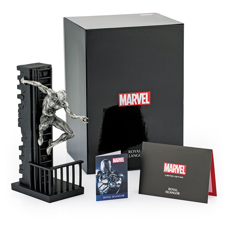 高純度錫合金のスパイダーマンとアイアンマンが登場！代官山 蔦屋書店