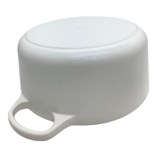 LE CREUSET (ルクルーゼ) 両手鍋 24cm ホワイト｜トレファクONLINE