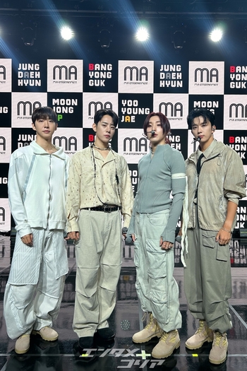 フォト】元B.A.Pヨングク＆デヒョン＆ヨンジェ＆ジョンオプ、胸弾む