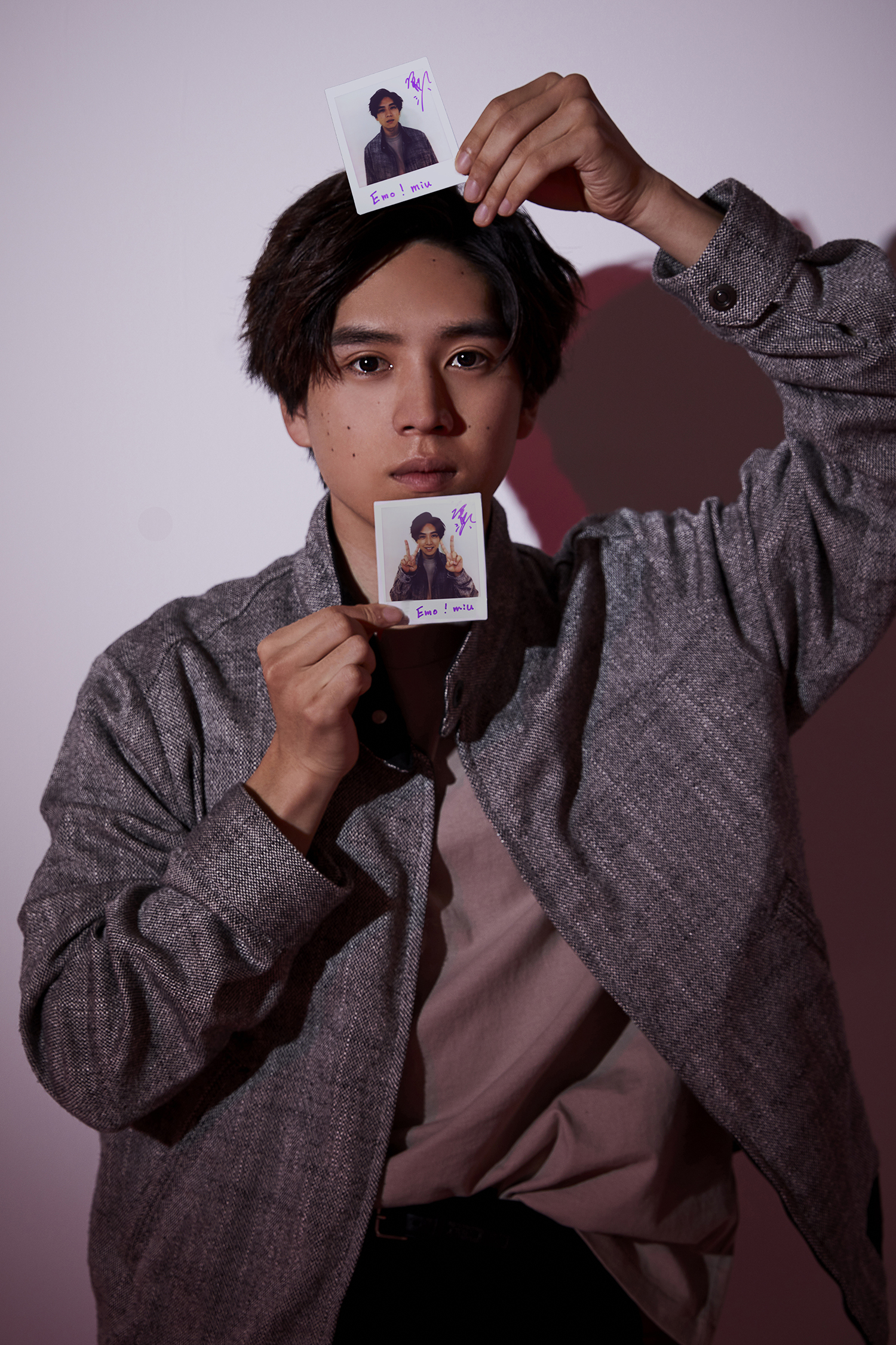 坂東龍汰サイン入りチェキ／2名様＜Huluオリジナル「THE LIMIT