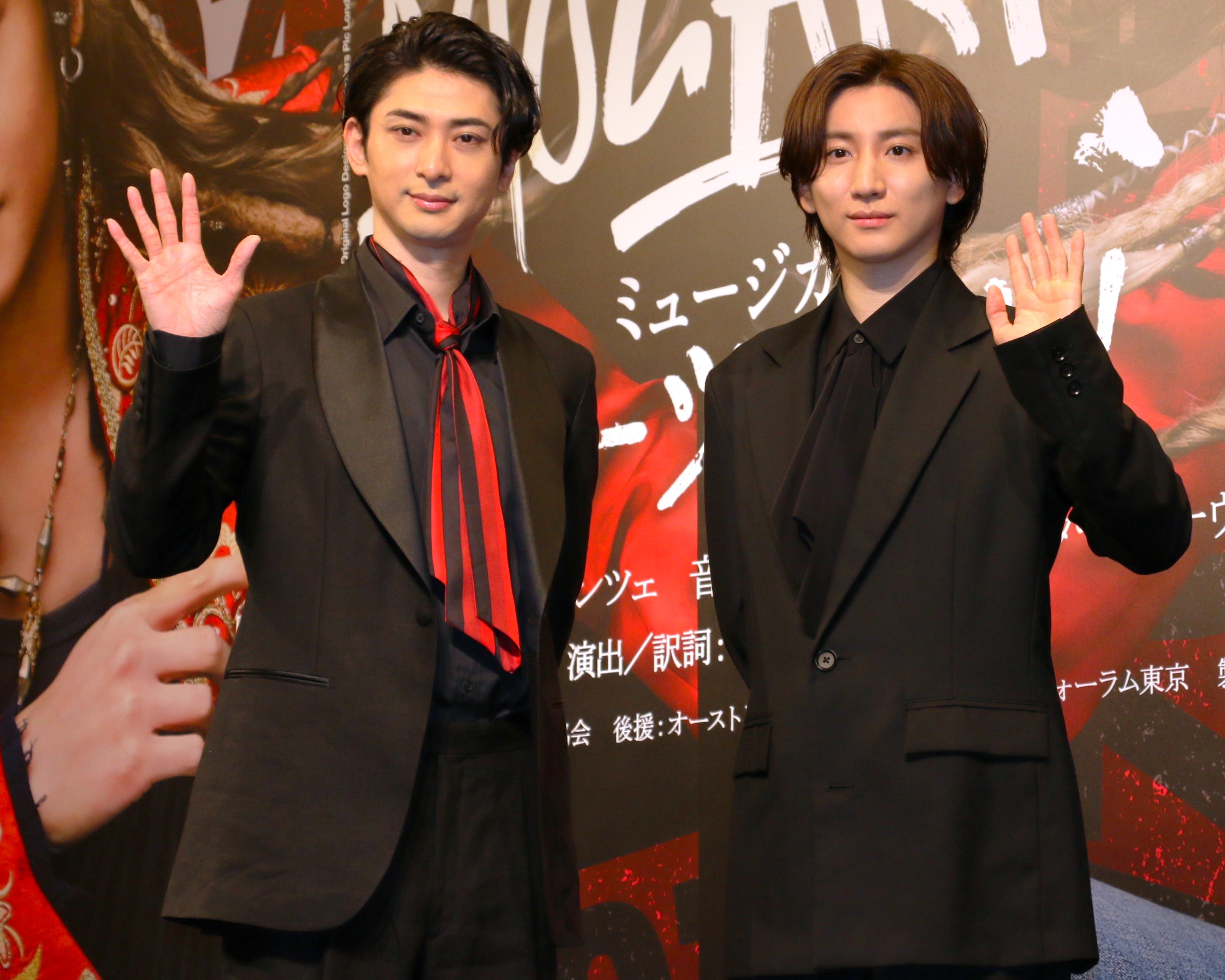 ミュージカル『モーツァルト！』扮装ビジュアルお披露目＆主演古川雄大