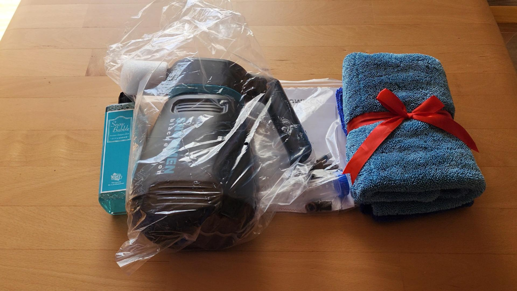 ながら洗車 スノーメン ブラックエディション】どこでも泡噴射！これで