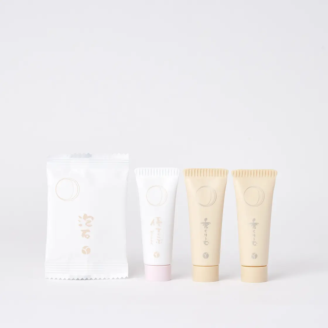 お泊り3ステップ ｜ akyrise / アキュライズ｜シンプルスキンケア