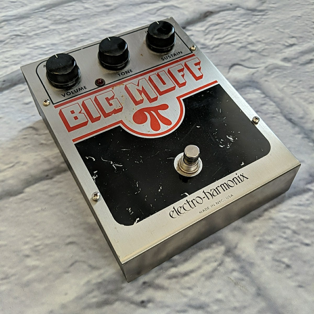 Electro-Harmonix Big Muff NYC Classic V9 - Evolution Music