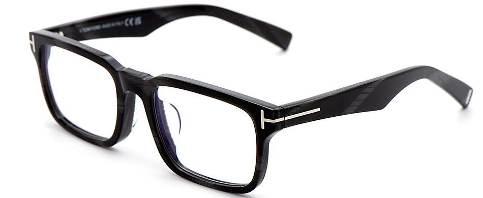 新光堂｜トムフォード「JAPAN 2024 SS コレクション」より、エレガント