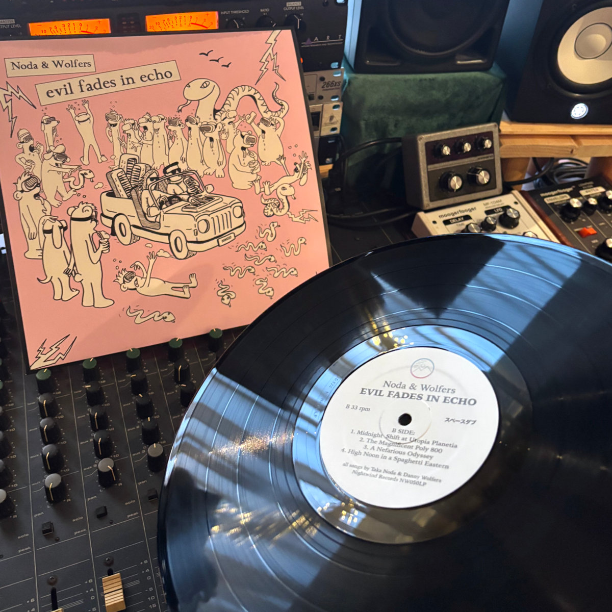 Evil Fades in Echo | Noda & Wolfers | Legowelt