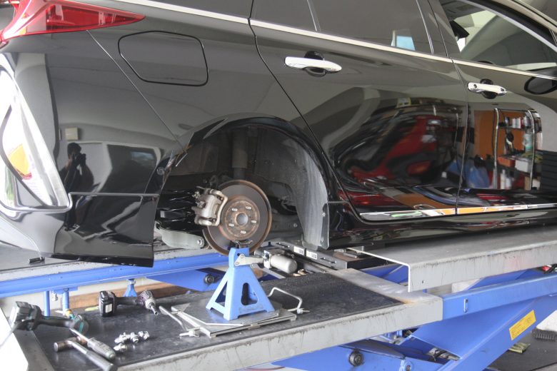 プリウス PHV ZVW52 RS-Rダウンサスと四輪アライメント調整 - カー用品