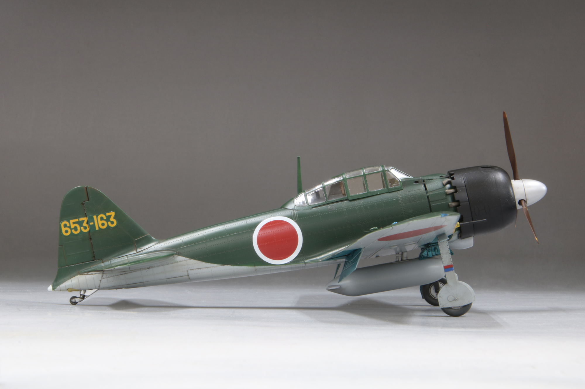 1/48零式艦上戦闘機五二型甲（中島製）_ファインモールド