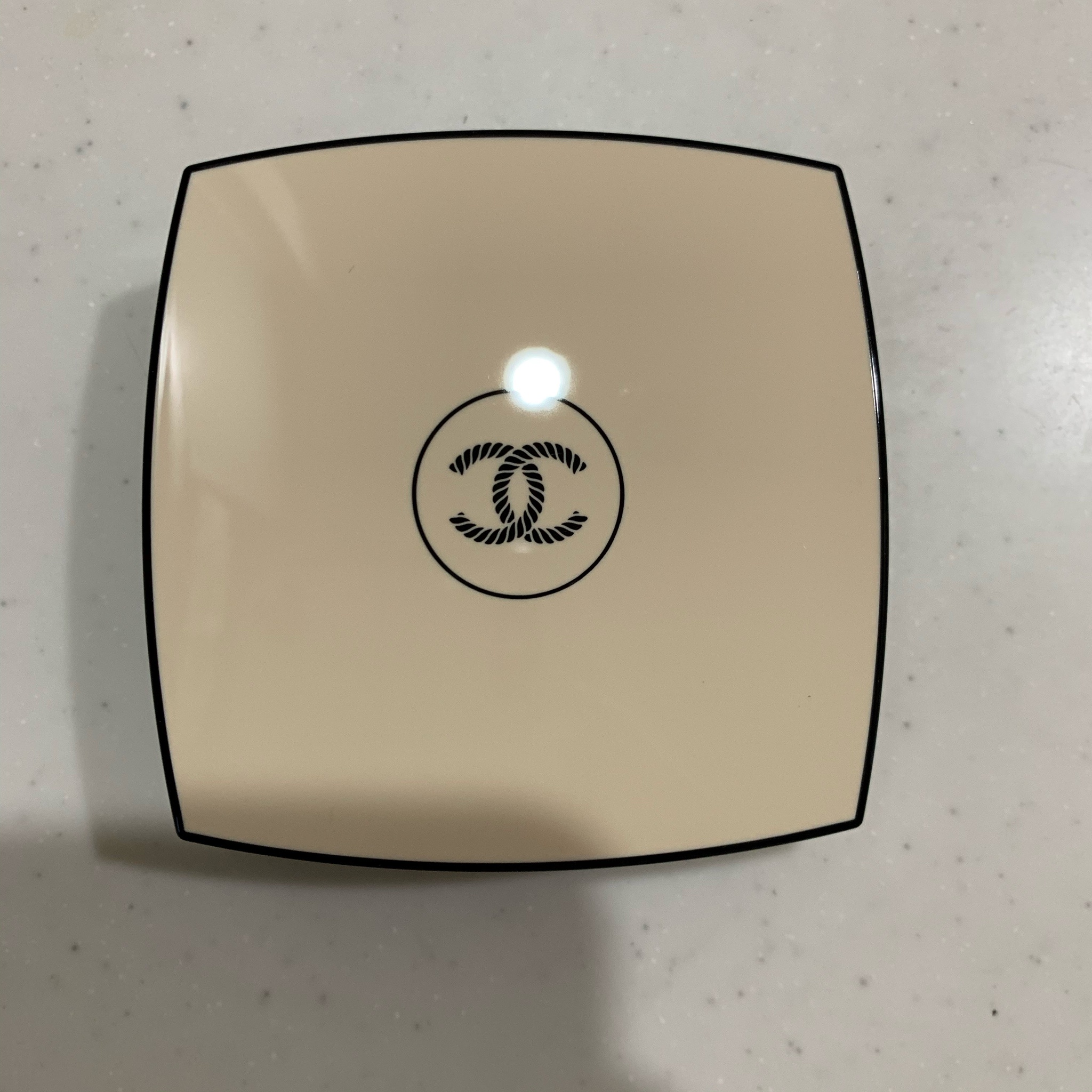 シャネル / レ ベージュ トゥシュ ドゥ タン ベル ミン CE N°12 ロゼの