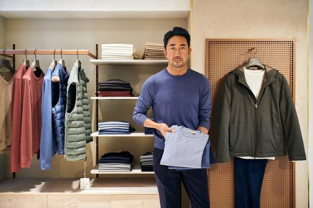 干場愛用のカシミヤ。ファルコネーリは上質で極上の肌触りなのに手頃