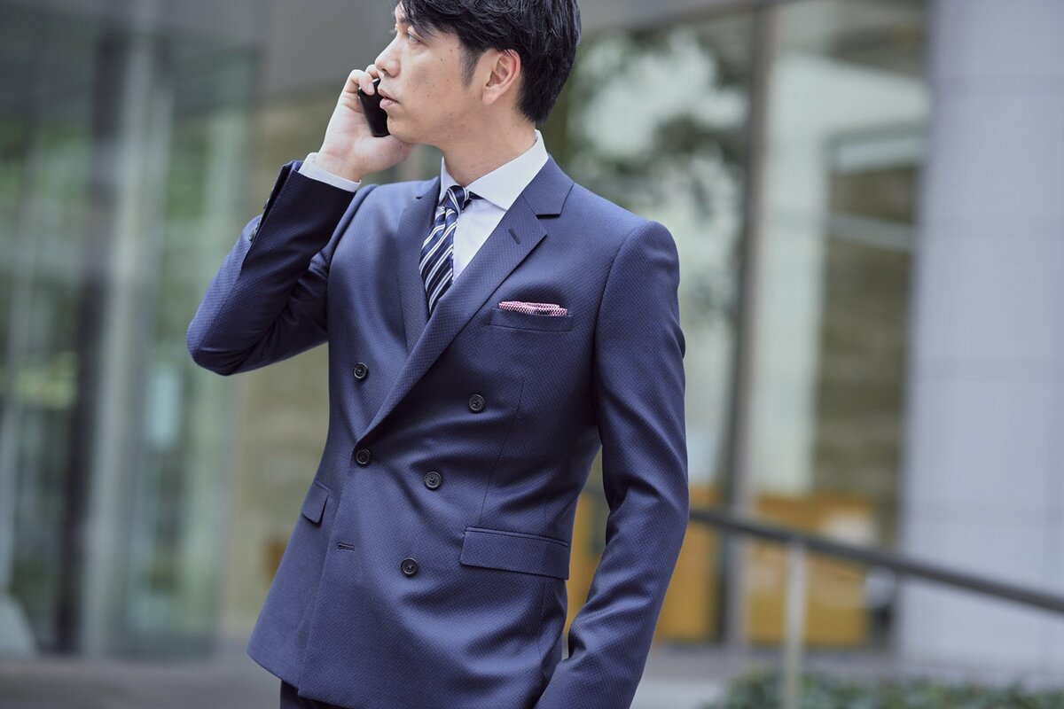 着るだけで貫禄は10倍増し！今春おすすめのダブルスーツ3選！ | FORZA