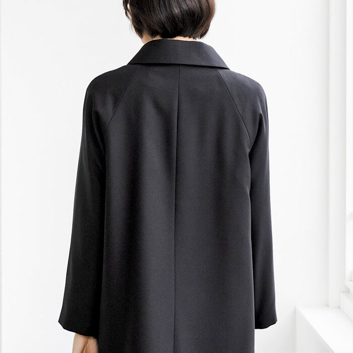 ショールカラーのライナー付きコート M・ブラック｜東京ソワール